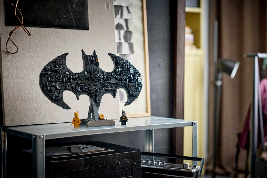 LEGO® Batman™ Batman™ Logo 76330