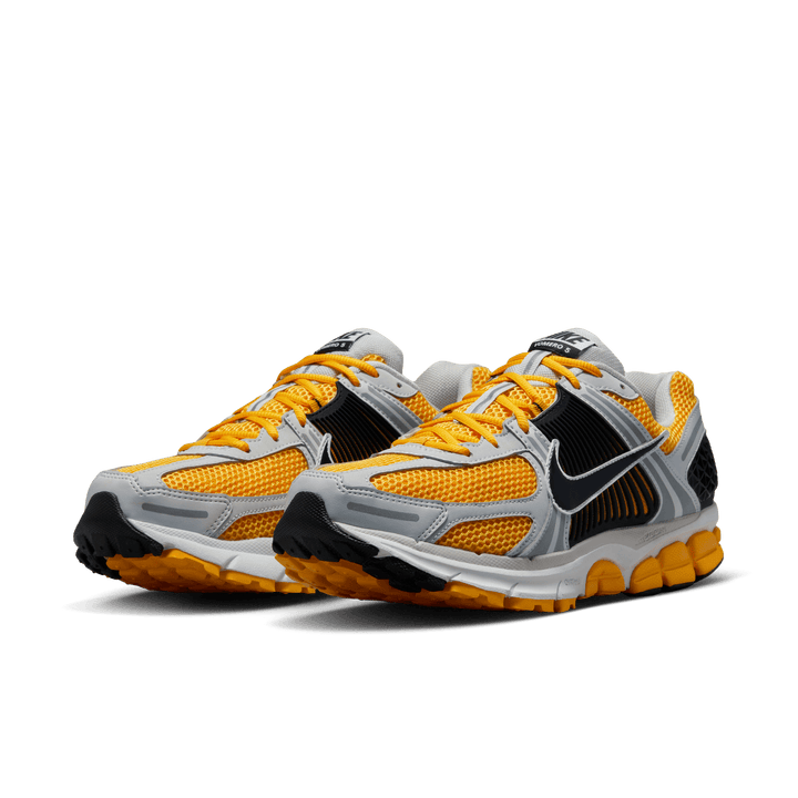 Nike Zoom Vomero 'Black/University Gold'