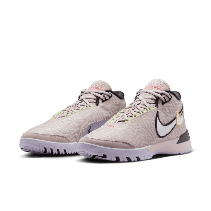 Nike Lebron NXXT Genisus 'Platinum Violet'