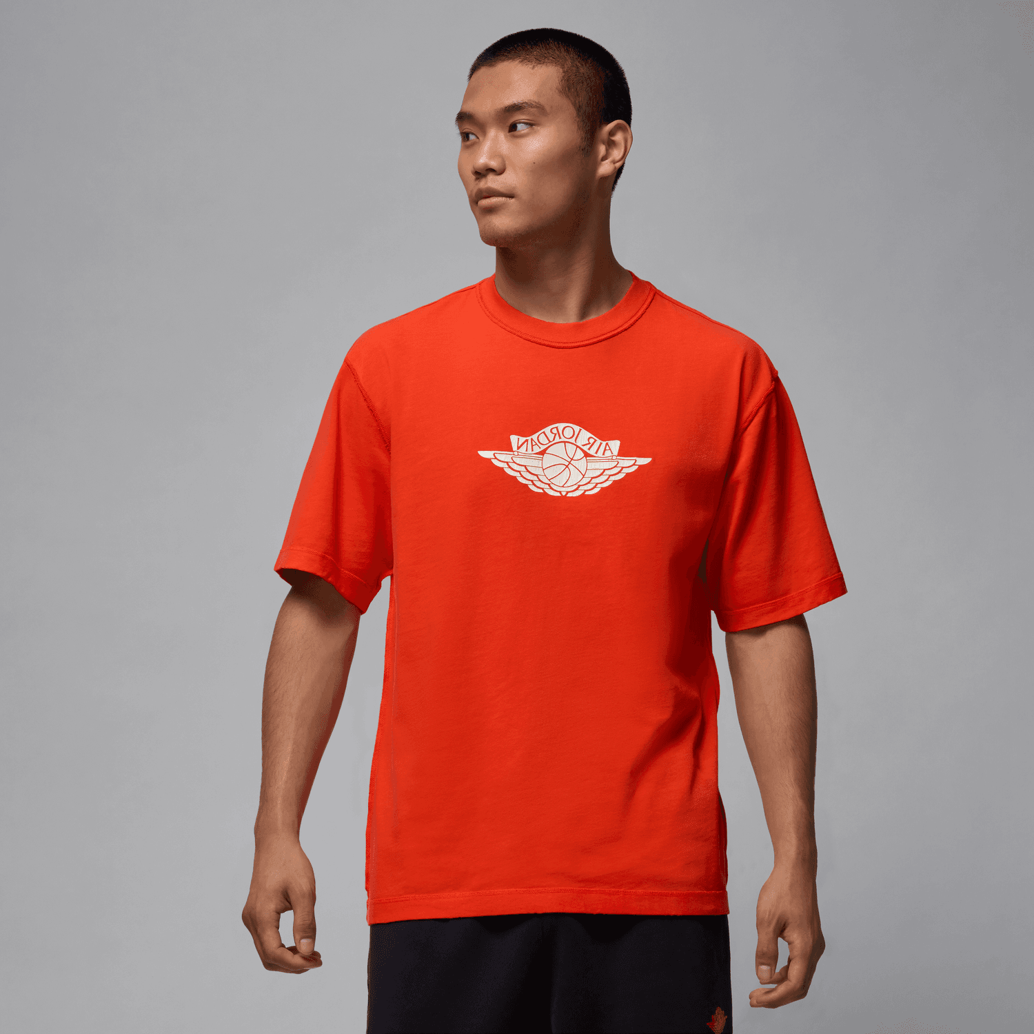 ★ Nike★ Jordan Rare Air T-Shirt M Chile Red Sail IB313067 Air Jordan Rare Air T-Shirt 'Chile Red/Sail' – Courtside
