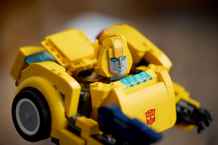 LEGO® Bumblebee 10338