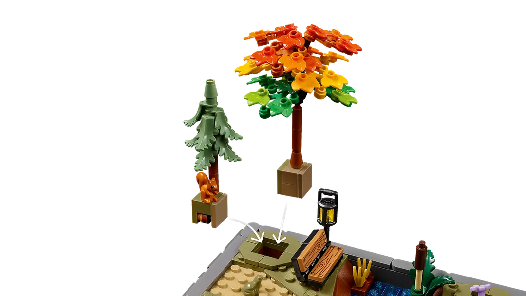 LEGO® Icons Autumn Cottage Garden 11372