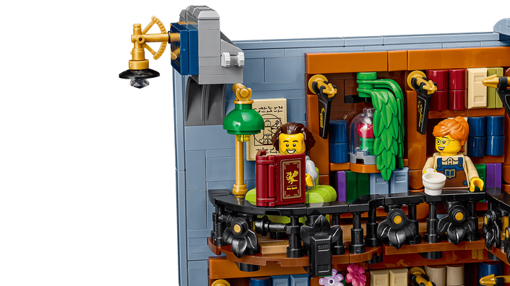 LEGO® Icons Bookstore: Book Nook 11379