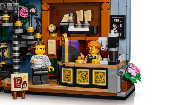 LEGO® Icons Bookstore: Book Nook 11379