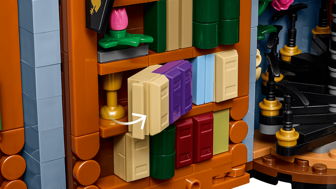 LEGO® Icons Bookstore: Book Nook 11379