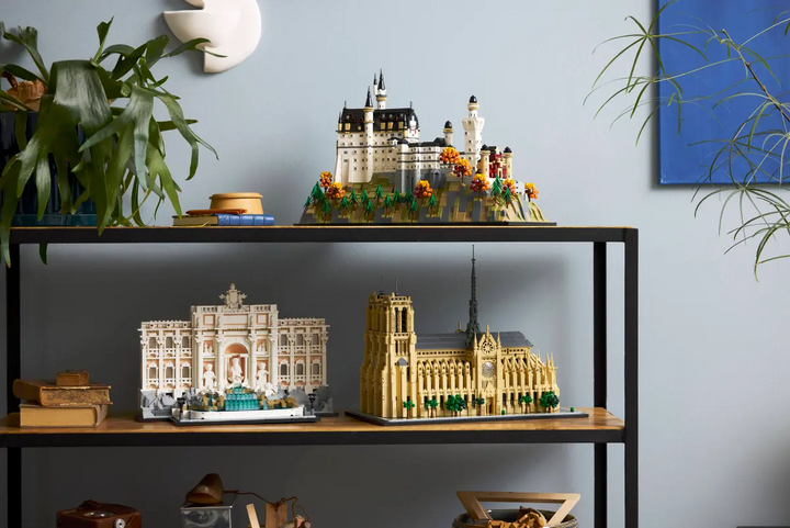 LEGO® Architecture Neuschwanstein Castle 21063