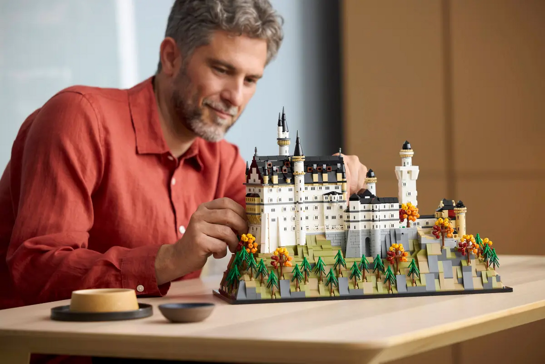 LEGO® Architecture Neuschwanstein Castle 21063