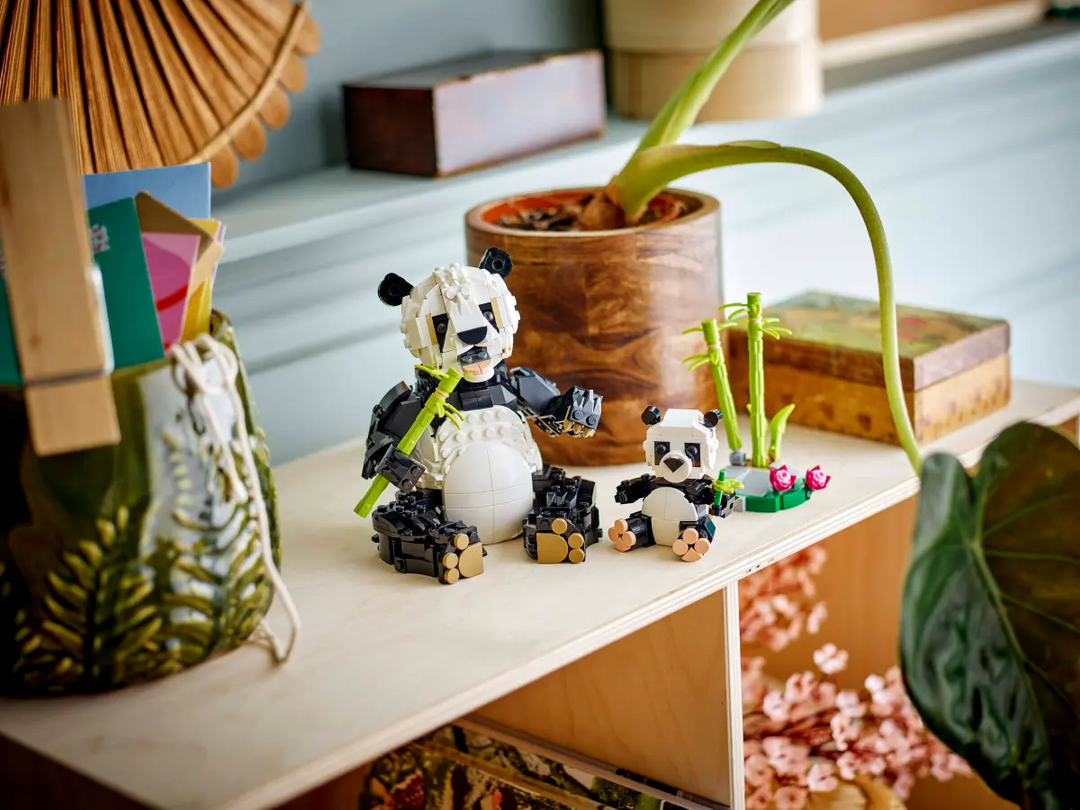 LEGO® Creator 3-in-1 Wild Animals: Panda Family 31165