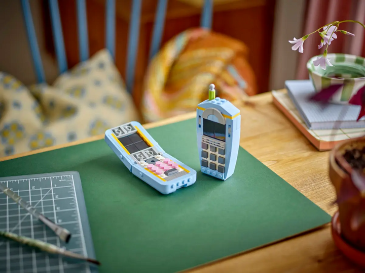 LEGO® Creator 3-in-1 Retro Telephone 31174