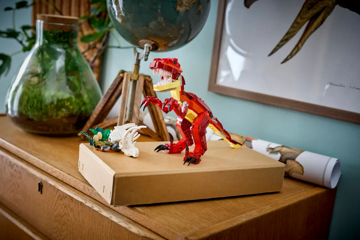 LEGO® Creator 3-in-1 Fierce Dinosaur 31379