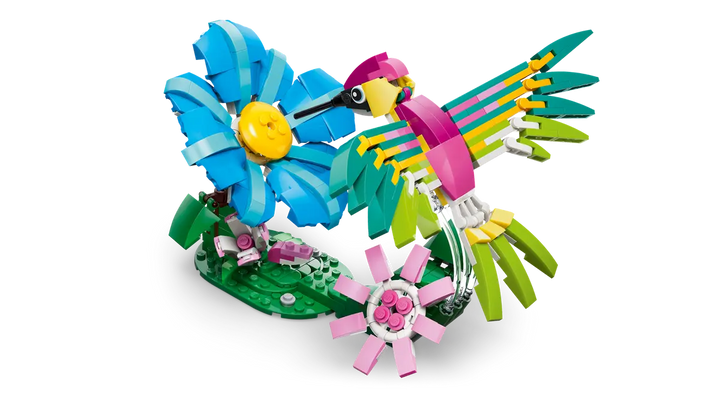 LEGO® Creator 3-in-1 Wild Animals: Colorful Hummingbird 31384