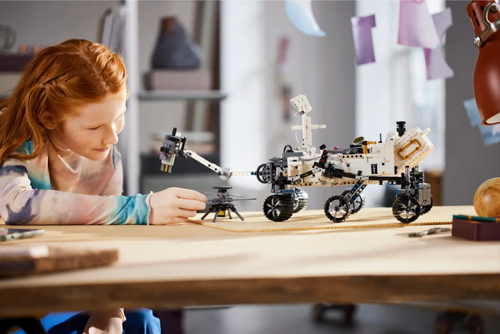 LEGO® Technic™ NASA Mars Rover Perseverance 42158