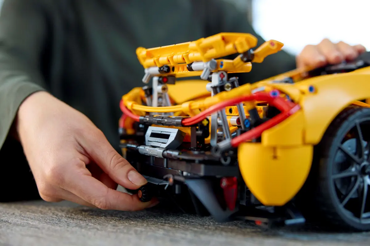 LEGO® Technic™ McLaren P1™ 42172