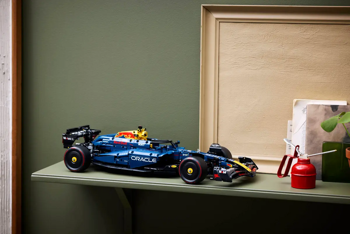 LEGO® Technic™ Oracle Red Bull Racing RB20 F1 Car 42206