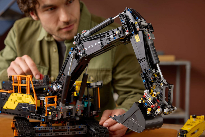 LEGO® Technic™ Volvo EC500 Hybrid Excavator 42215