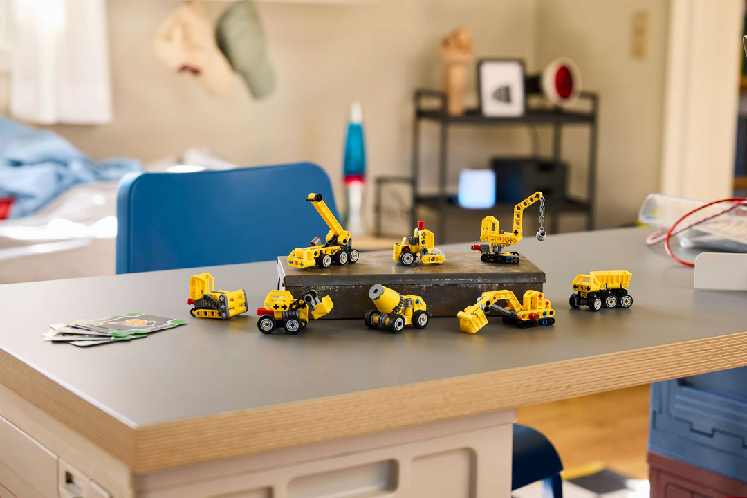 LEGO® Technic™ Mighty Machines 42233