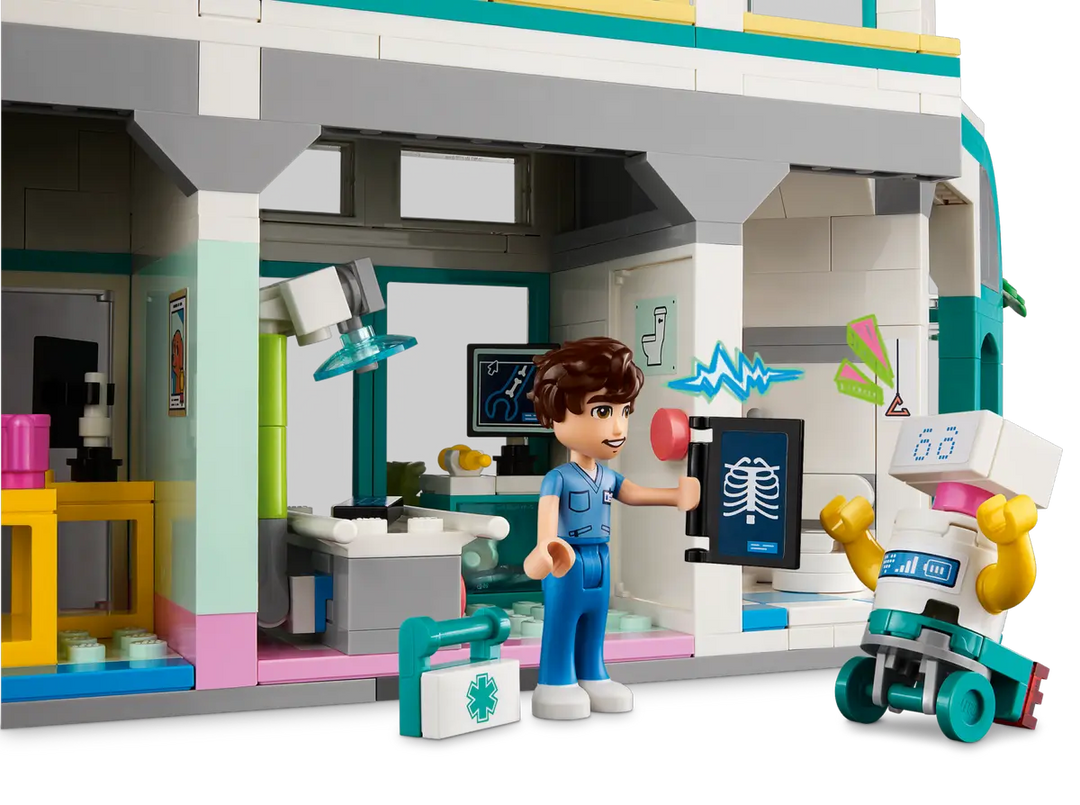 LEGO® Friends Heartlake City Hospital 42621
