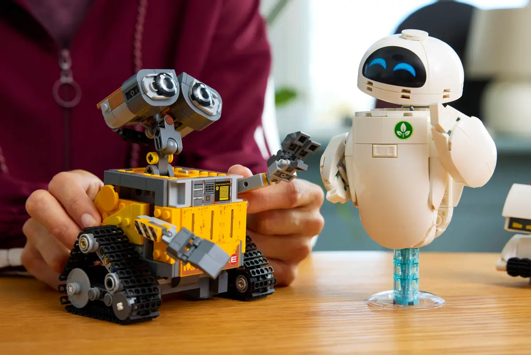 LEGO®  Disney™ WALL-E and EVE 43279
