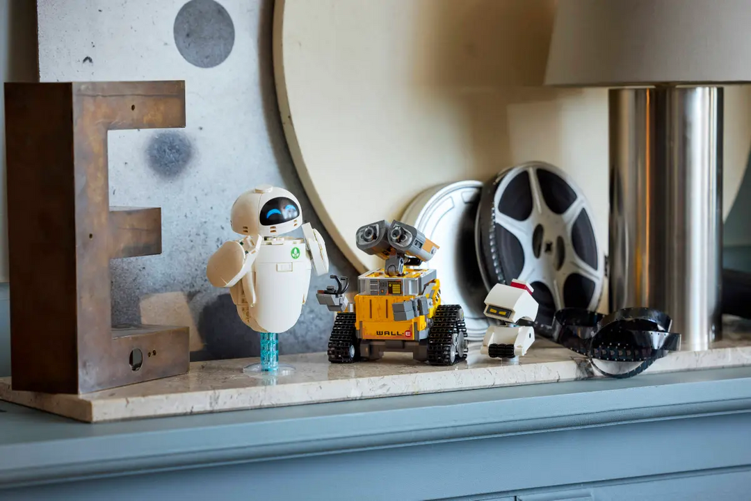 LEGO®  Disney™ WALL-E and EVE 43279