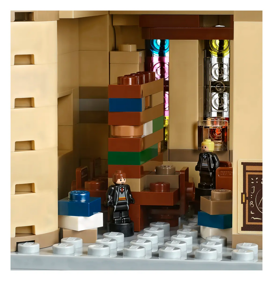 LEGO® Harry Potter™ Hogwarts™ Castle 71043