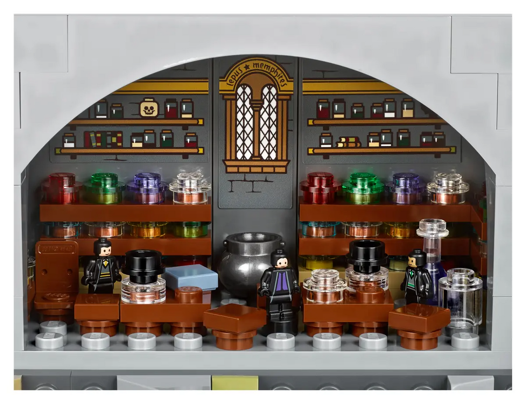 LEGO® Harry Potter™ Hogwarts™ Castle 71043