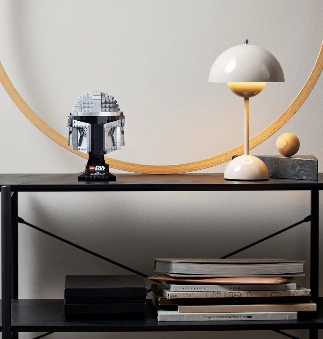 LEGO® Star Wars™ The Mandalorian™ Helmet 75328