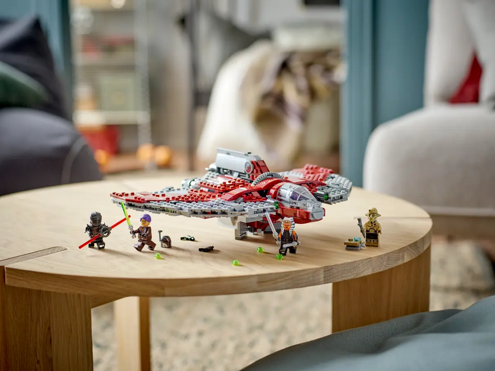 LEGO® Star Wars™ Ahsoka Tano's T-6 Jedi Shuttle 75362