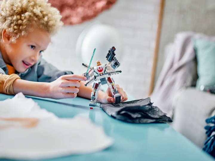LEGO® Star Wars™ X-Wing™ Mech 75390
