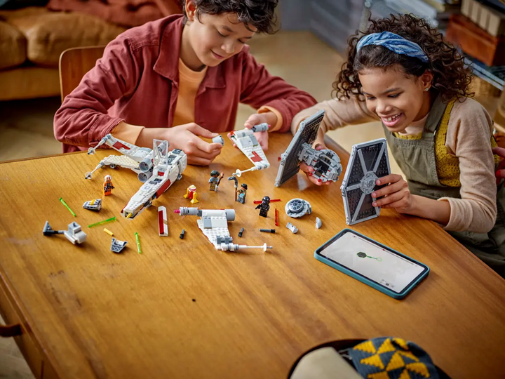 LEGO® Star Wars™ TIE Fighter & X-Wing Mash-up 75393