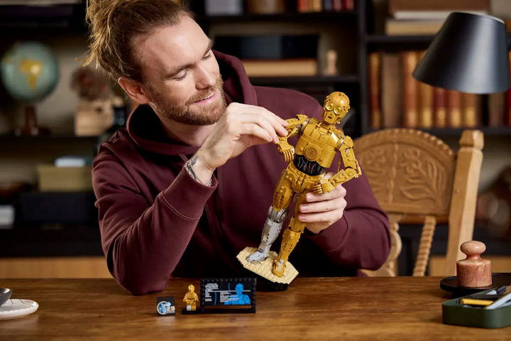 LEGO® Star Wars™ C-3PO™ 75398