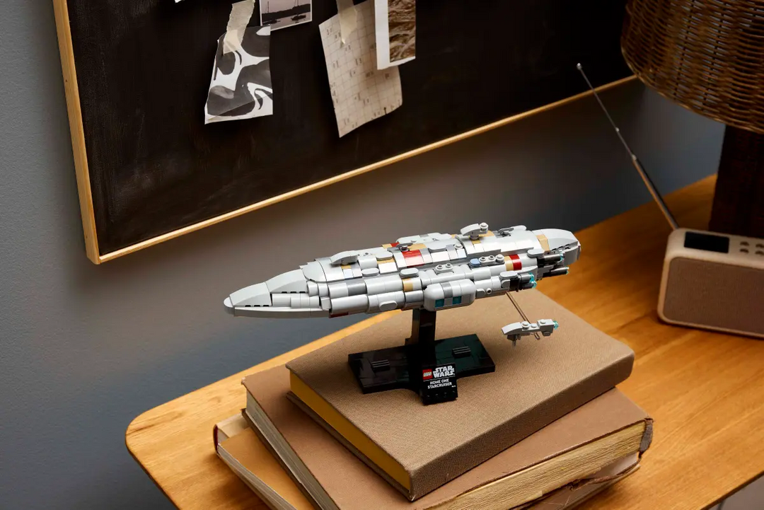LEGO® Star Wars™ Home One Starcruiser 75405