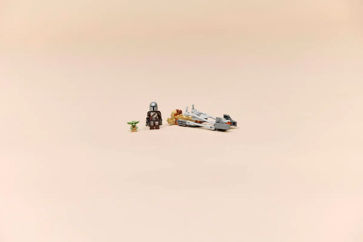 LEGO® Star Wars™ The Mandalorian & Grogu's Speeder Bike™ 75436