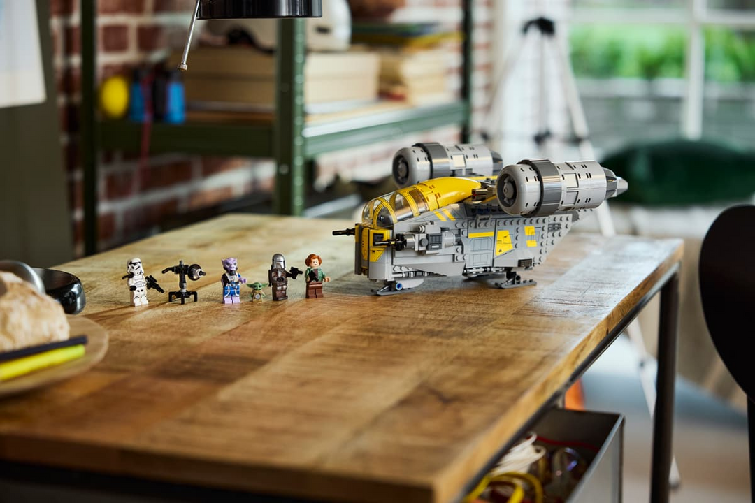 LEGO® Star Wars™ The Razor Crest™ 75447