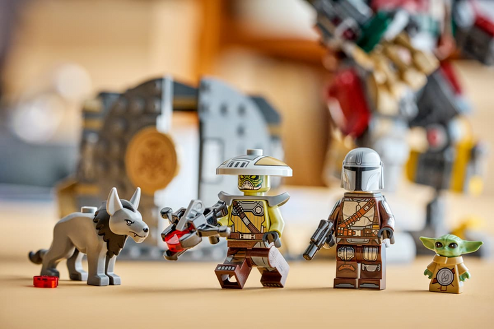 LEGO® Star Wars™ Hutt Palace Sentry Droid Showdown 75451