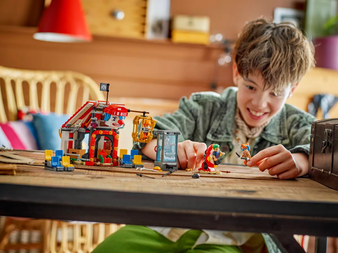 LEGO® One Piece Buggy the Clown's Circus Tent 75637