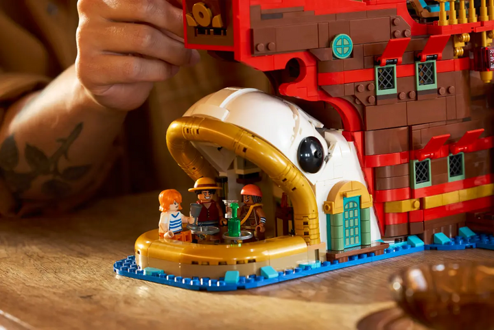 LEGO® One Piece The Baratie Floating Restaurant 75640