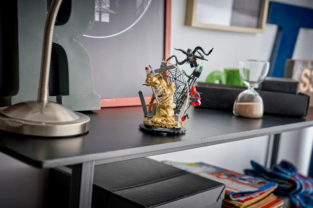 LEGO® Marvel Epic Battle: Spider-Man vs. Sandman 76334