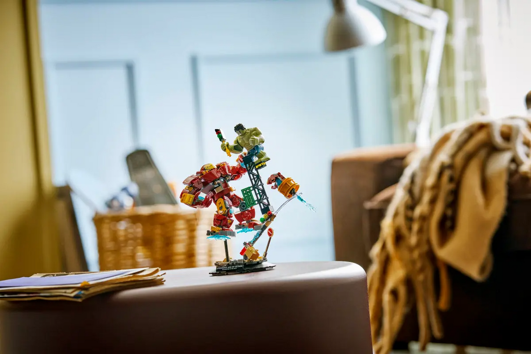 LEGO® Marvel Epic Battle: Hulkbuster vs. The Hulk 76343