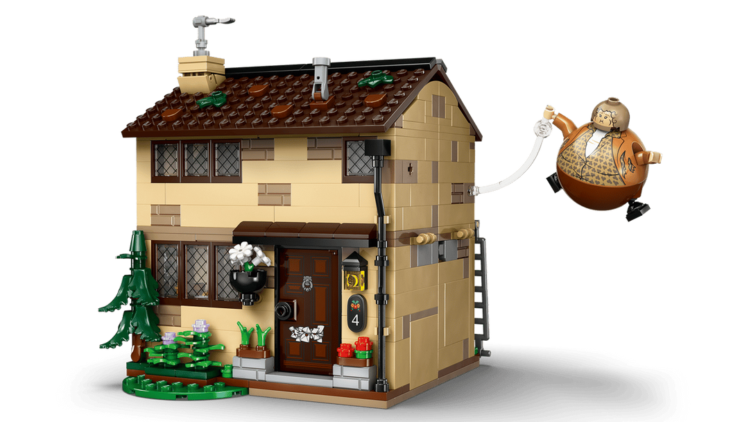 LEGO® Harry Potter™ Privet Drive: Aunt Marge's Visit 76451