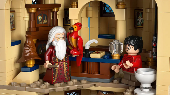 LEGO® Harry Potter™ Hogwarts™ Castle: The Main Tower 76454