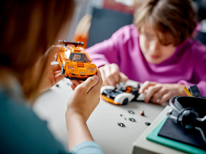 LEGO® Speed Champions McLaren Solus GT & McLaren F1 LM 76918