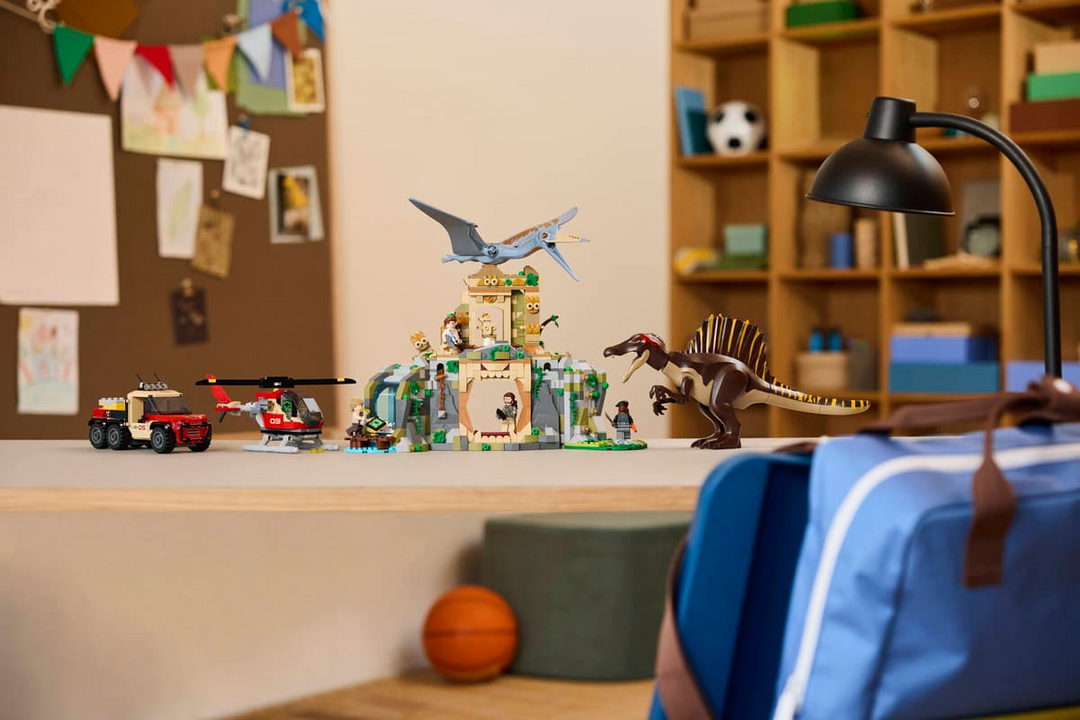 LEGO® Jurassic World™ Spinosaurus & Quetzalcoatlus Air Mission 76976