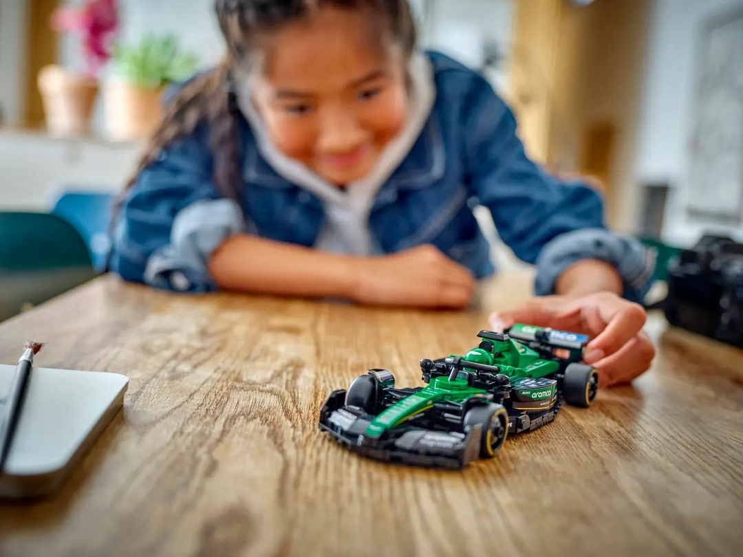LEGO® Speed Champions Aston Martin Aramco F1® AMR24 Race Car 77245