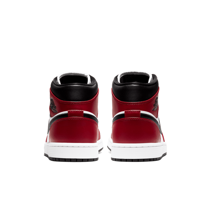 Air Jordan 1 Mid 'Chicago Toe'