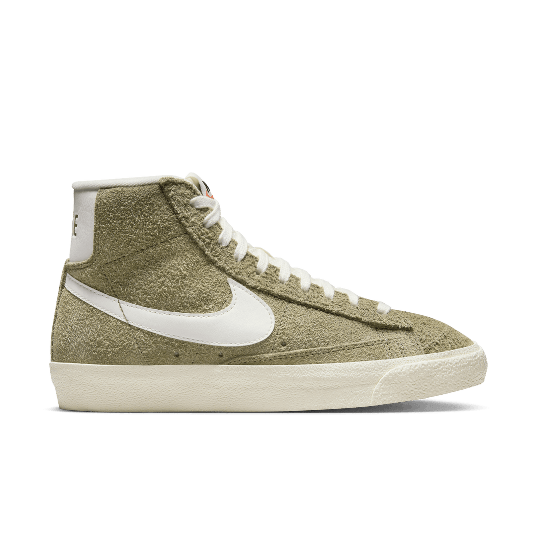 Women's nike suede blazer mid vintage sneakers olive hotsell