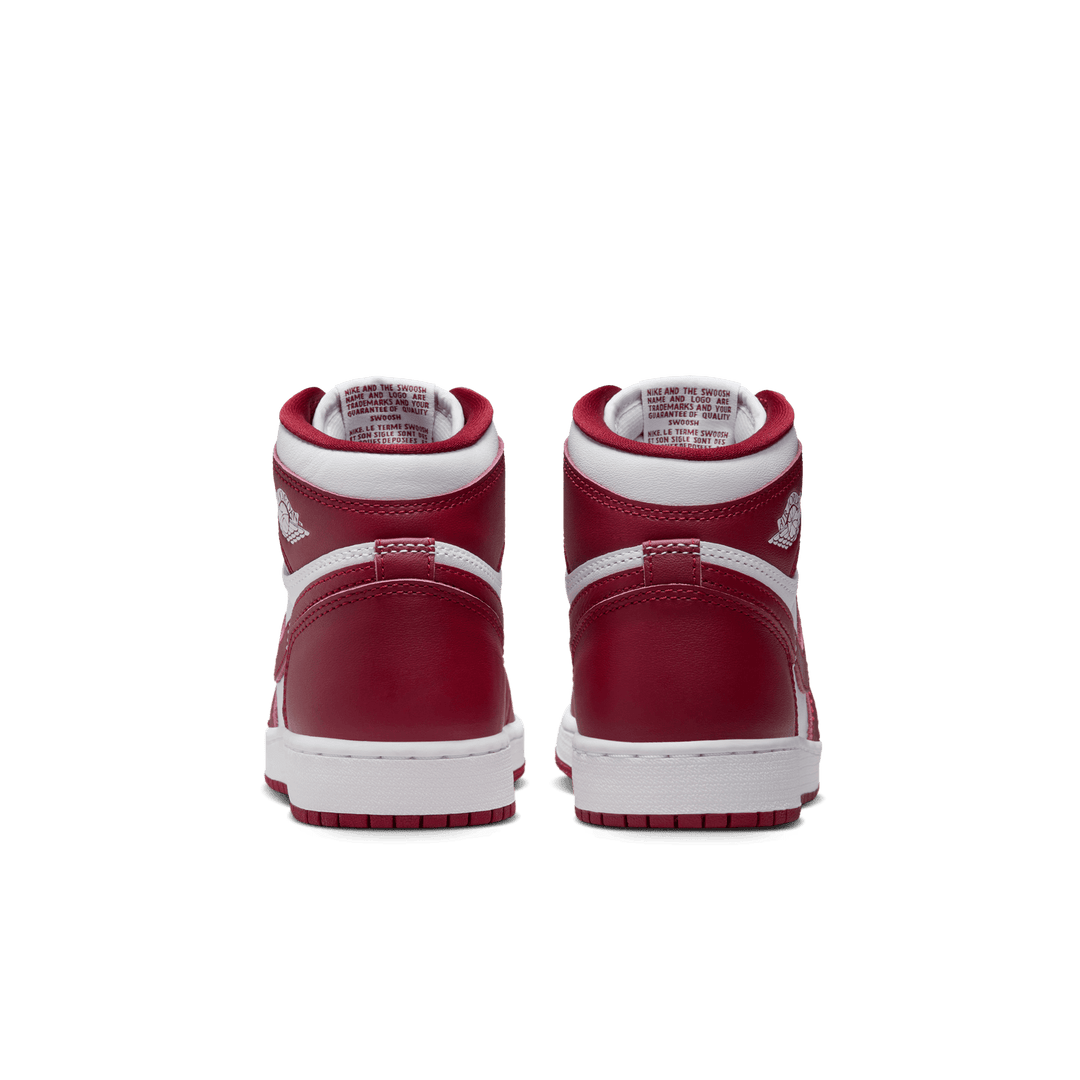 Air Jordan 1 Retro High OG 'White/Team Red' GS – Courtside Air Jordan 1 Retro High OG 'White/Team Red' GS – Courtside