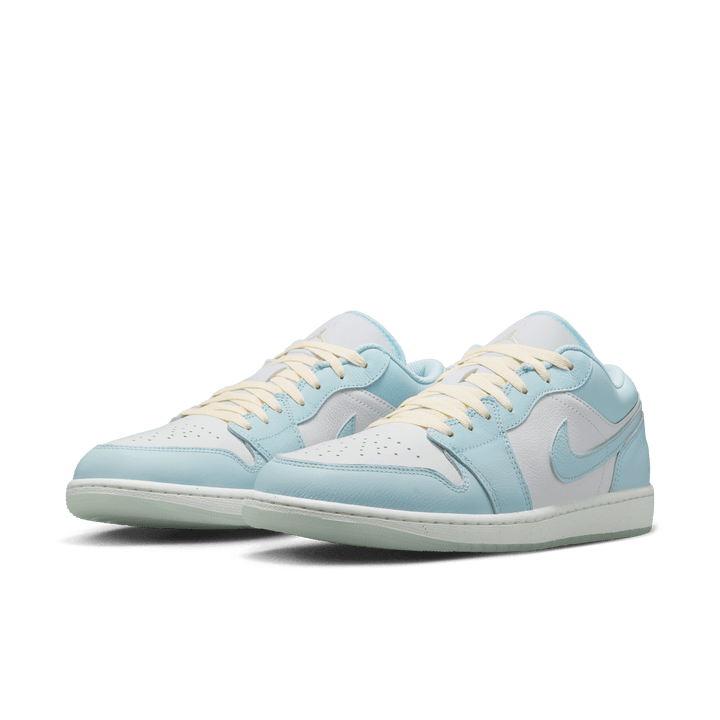 Air Jordan 1 Low SE 'Glacier Blue'