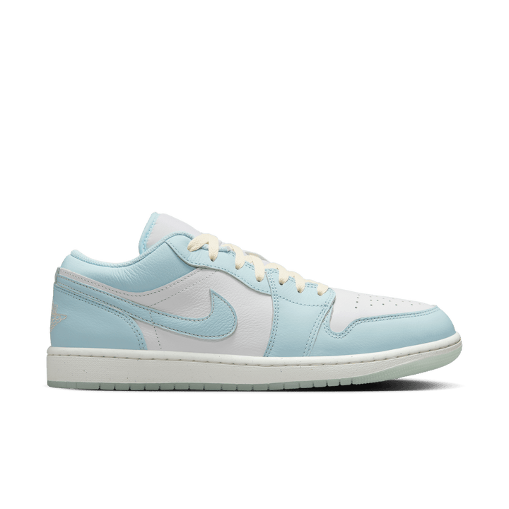 Air Jordan 1 Low SE 'Glacier Blue'