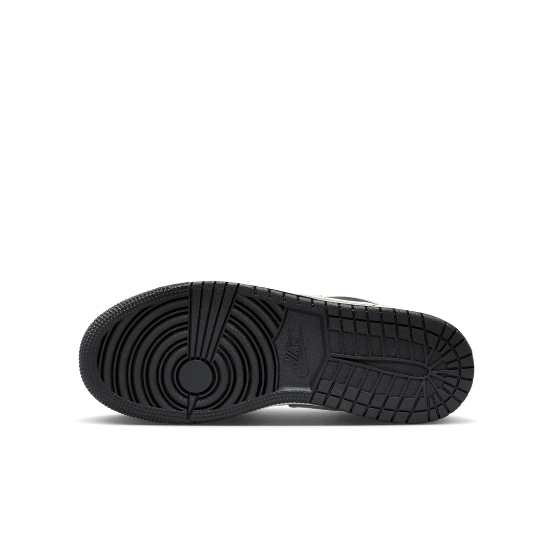 Air Jordan 1 Low SE 'Black/Smoke Grey' GS