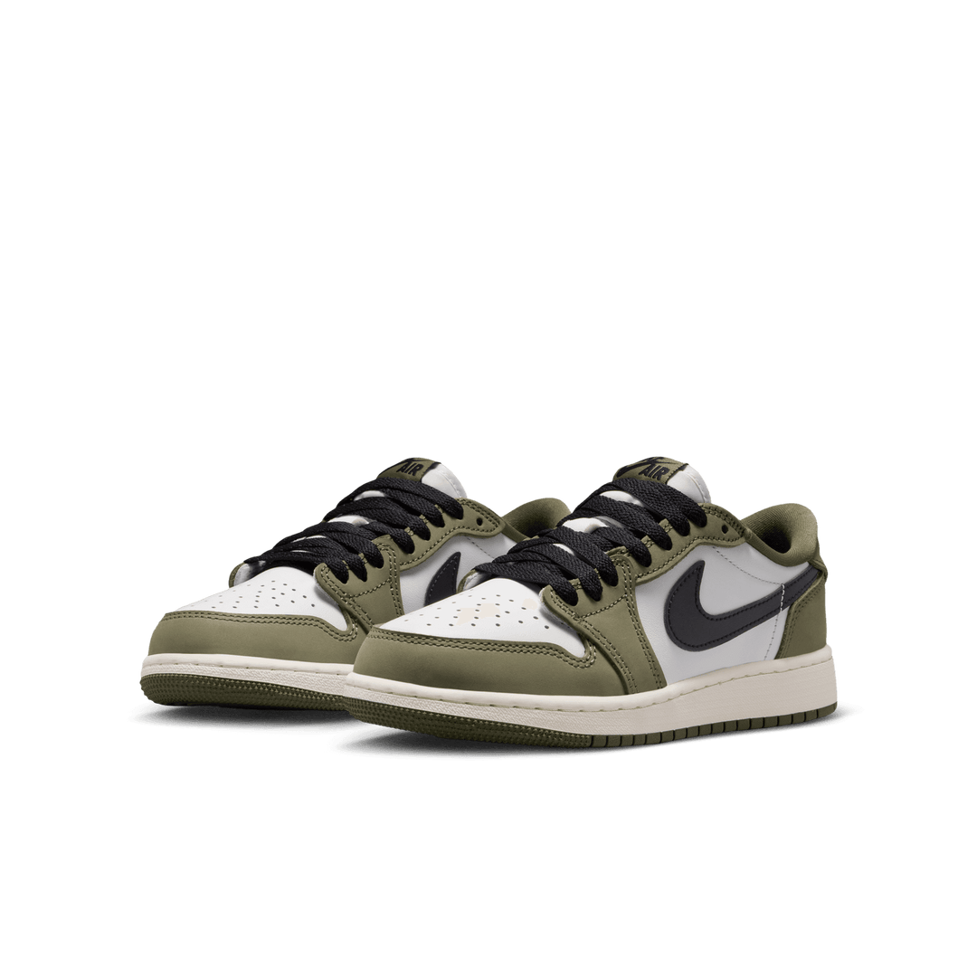 Air Jordan 1 Retro Low 'Medium Olive' GS